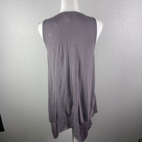 Lavender tank top with ruffle detail - Picture 5 of 9